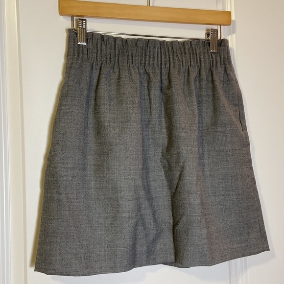J Crew Gray A-line elastic waist skirt with pockets - Picture 2 of 7